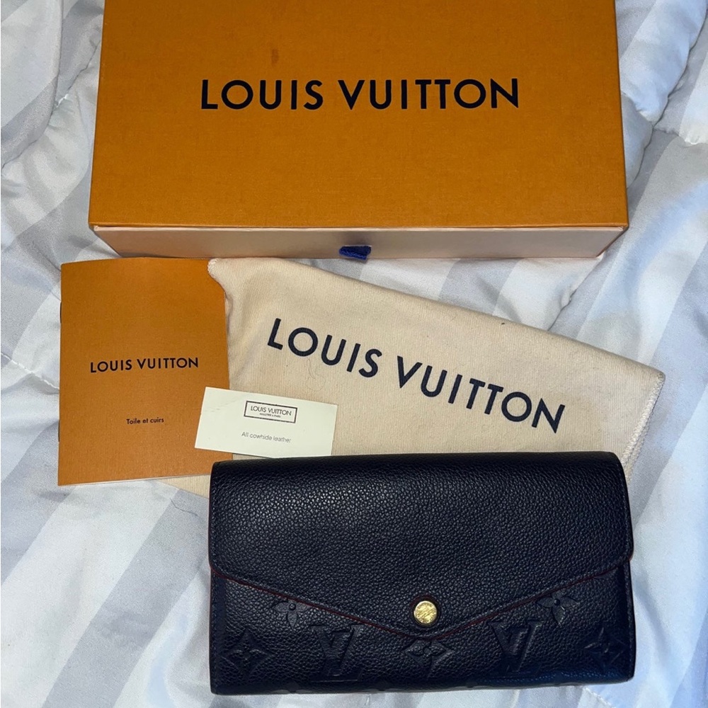 Louis Vuitton Sarah Wallet